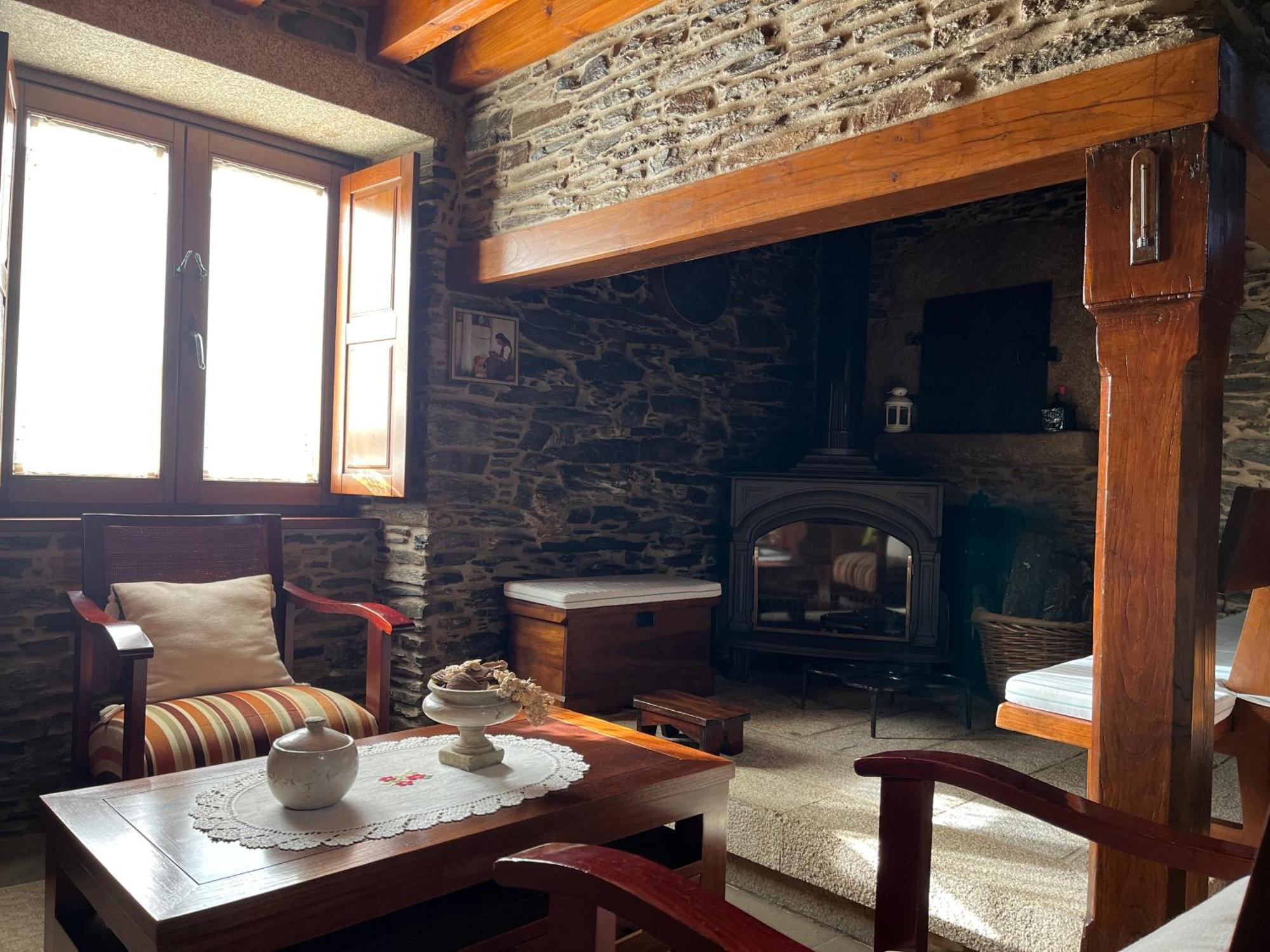 Casa Rural Dona Maria Ordes Luaran gambar
